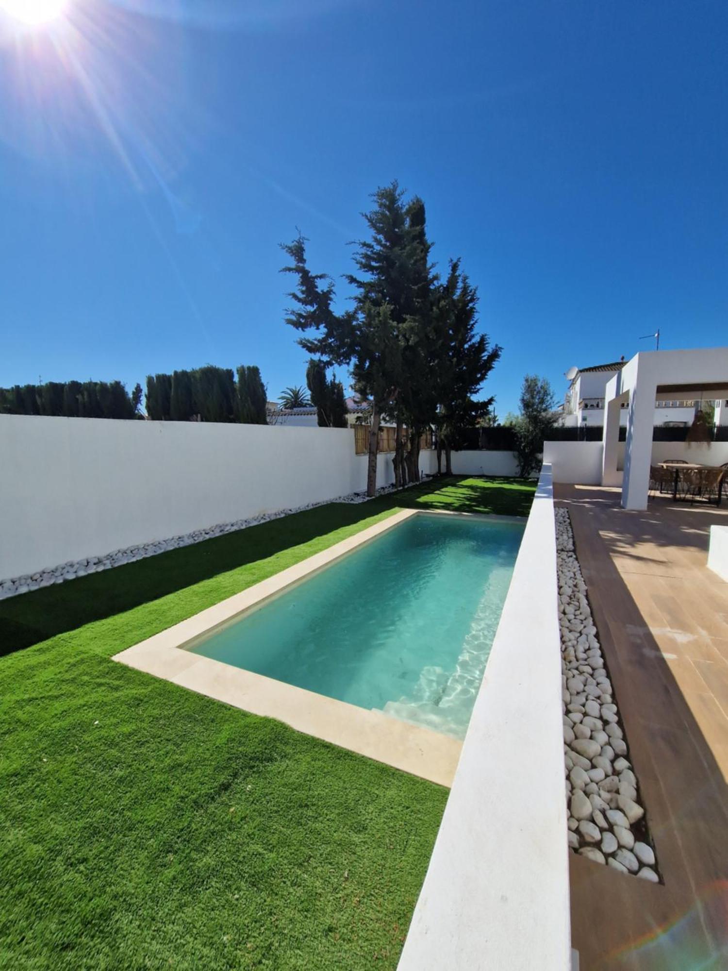 Gorgot P1 I Apartamento Con Terraza Y Piscina Comunitaria Cerca De La Playa Empuriabrava Εξωτερικό φωτογραφία