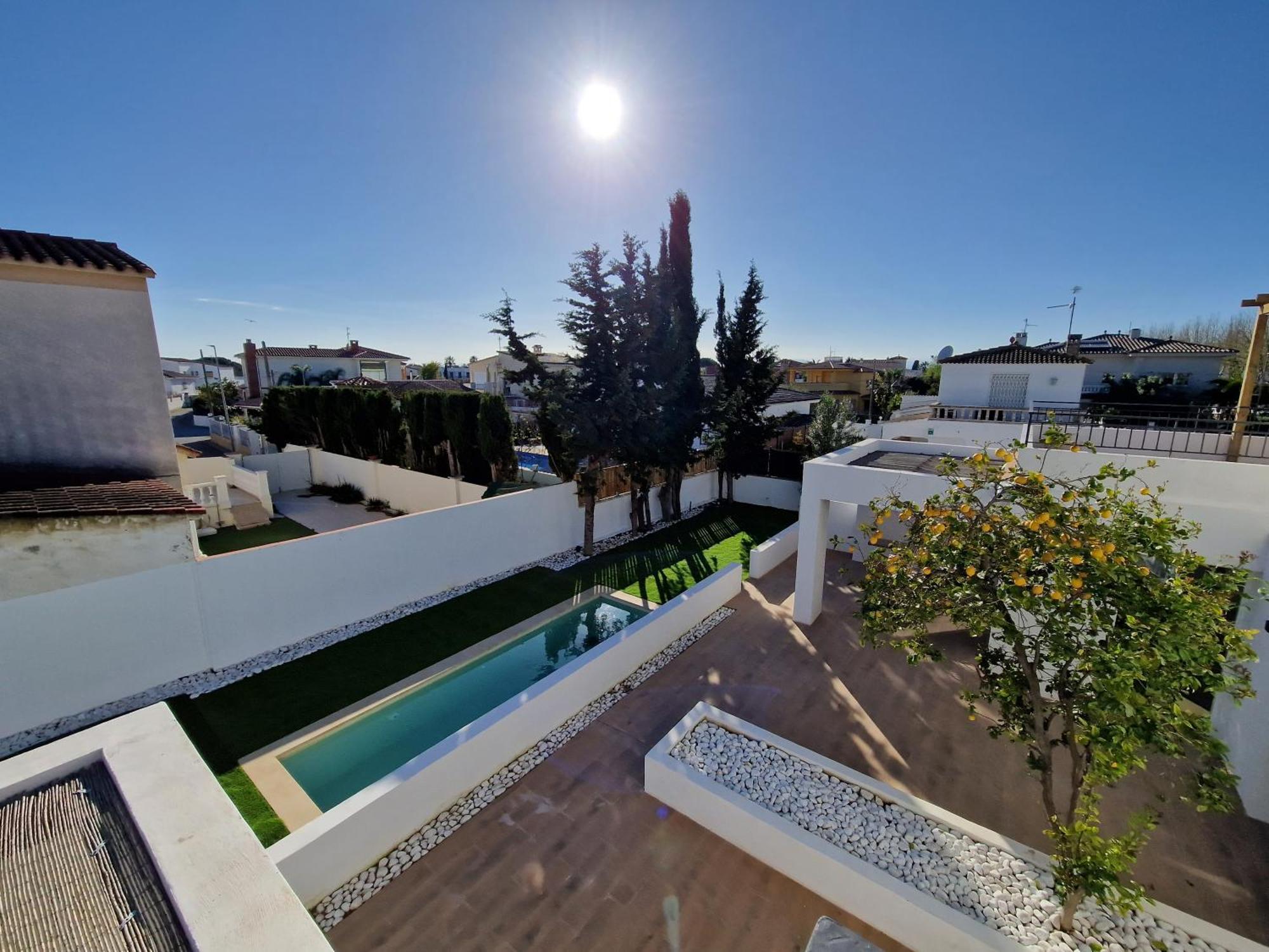 Gorgot P1 I Apartamento Con Terraza Y Piscina Comunitaria Cerca De La Playa Empuriabrava Εξωτερικό φωτογραφία